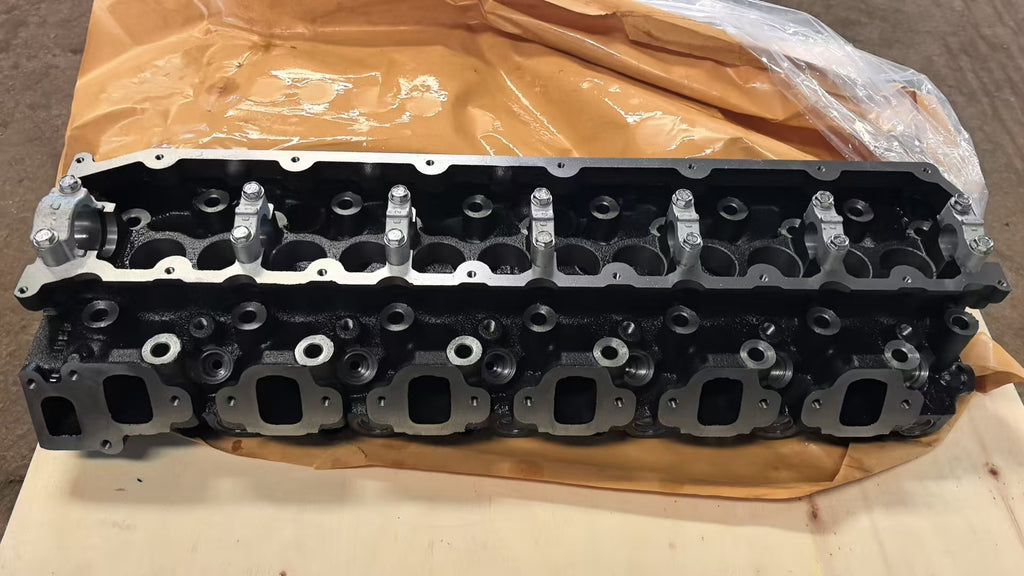 Cylinder Head (bare) for Toyota 1HZ For Toyota 1HZ Diesel Engine