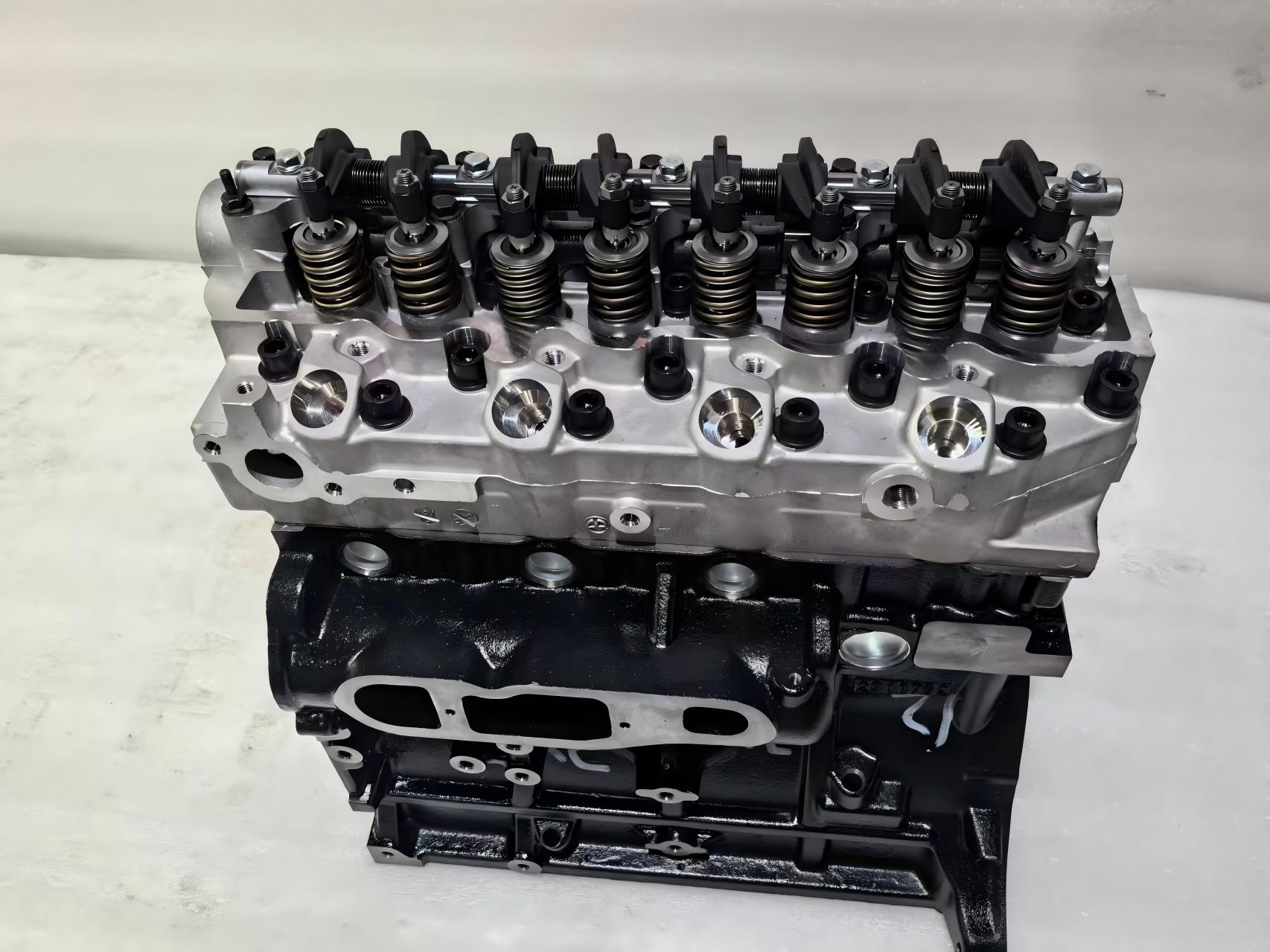 New 4D56 4D56t D4bb D4bh Engine Long Block for Mitsubishi