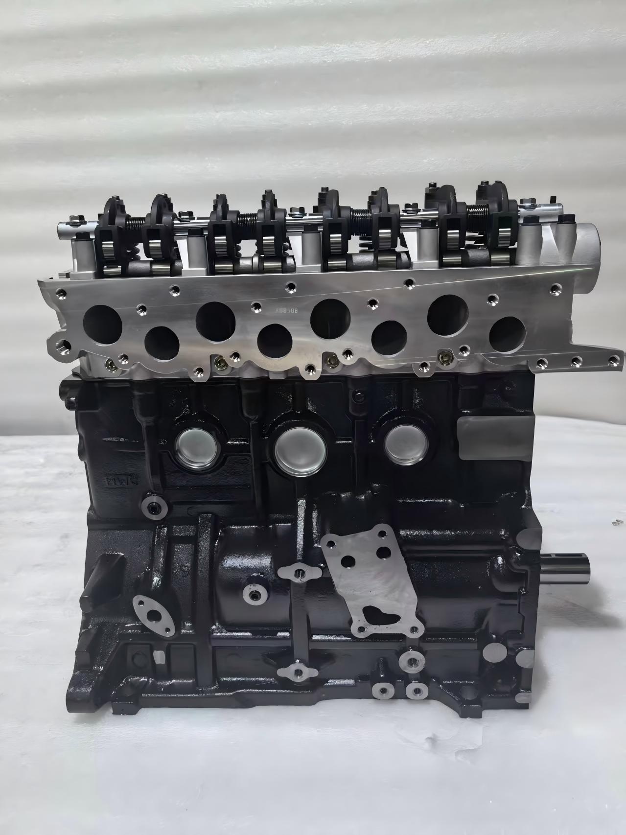 New 4D56 4D56t D4bb D4bh Engine Long Block for Mitsubishi