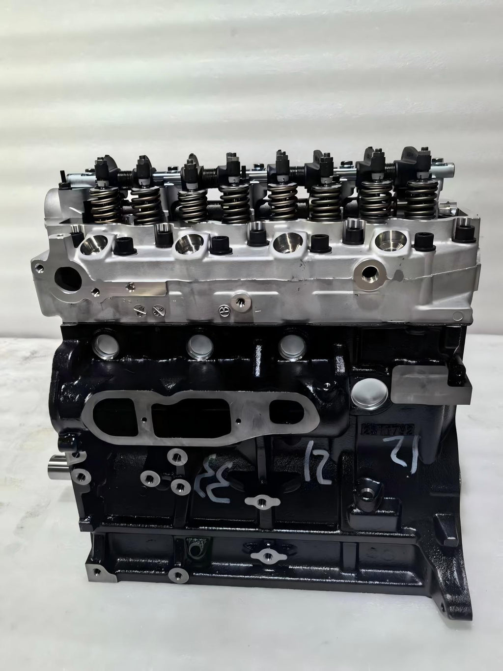 New 4D56 4D56t D4bb D4bh Engine Long Block for Mitsubishi