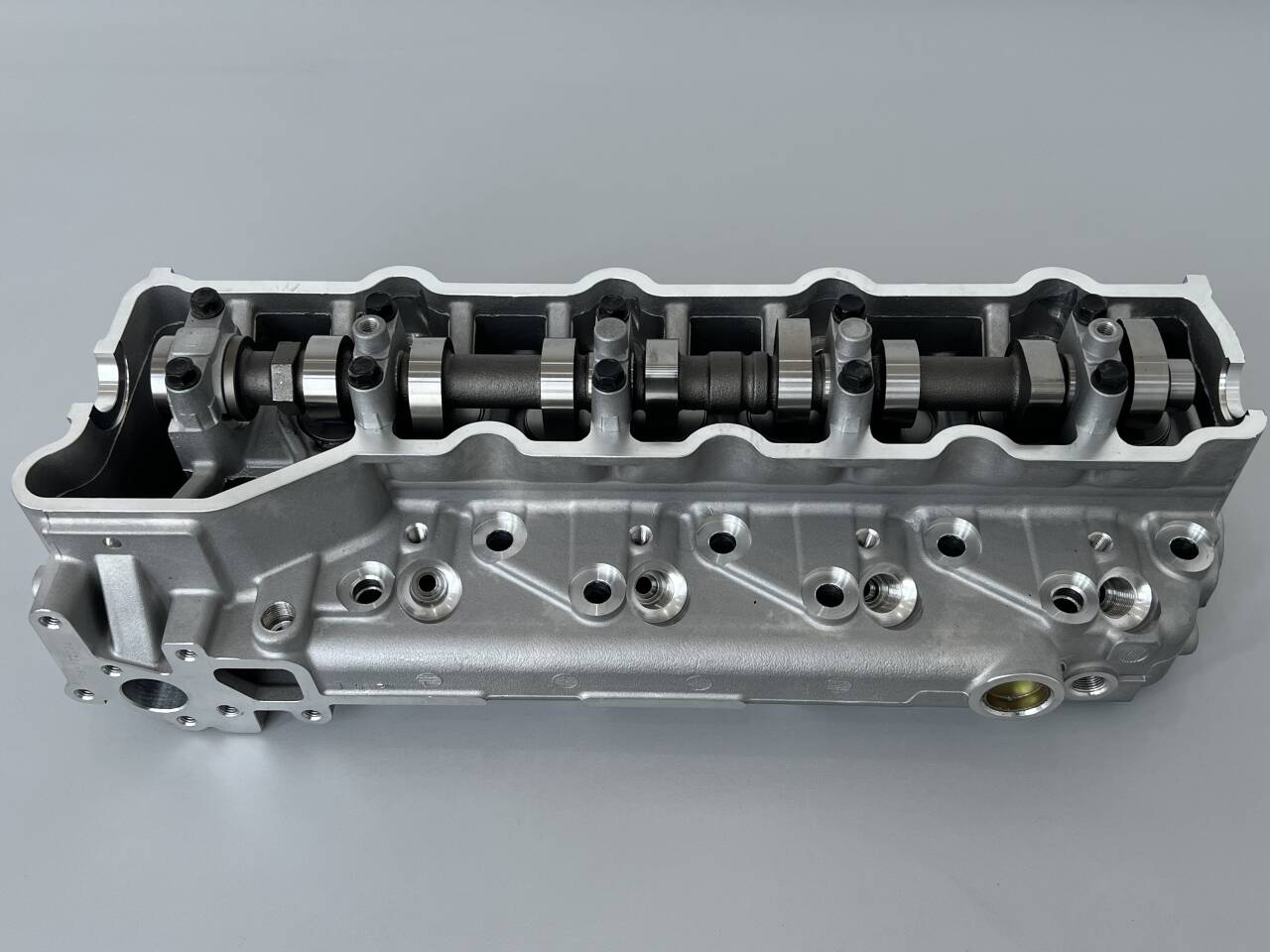 PERFECTRAIL ME202620 ME193804 908614 Manufacturer Car Parts Engine Cylinder Head for Mitsubishi Canter Montero Pajero 4M40-T Engine