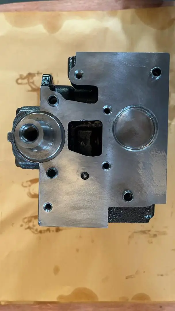Complete Assembled Cylinder Head suitable for Toyota Hilux 5L