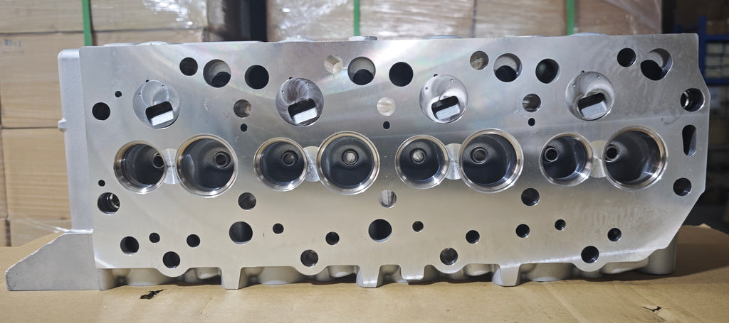 High Quality 4D56 4D56T D4BH 908770  Cylinder Head for 4D56 Mitsubishi Pajero Engines Automotive Parts
