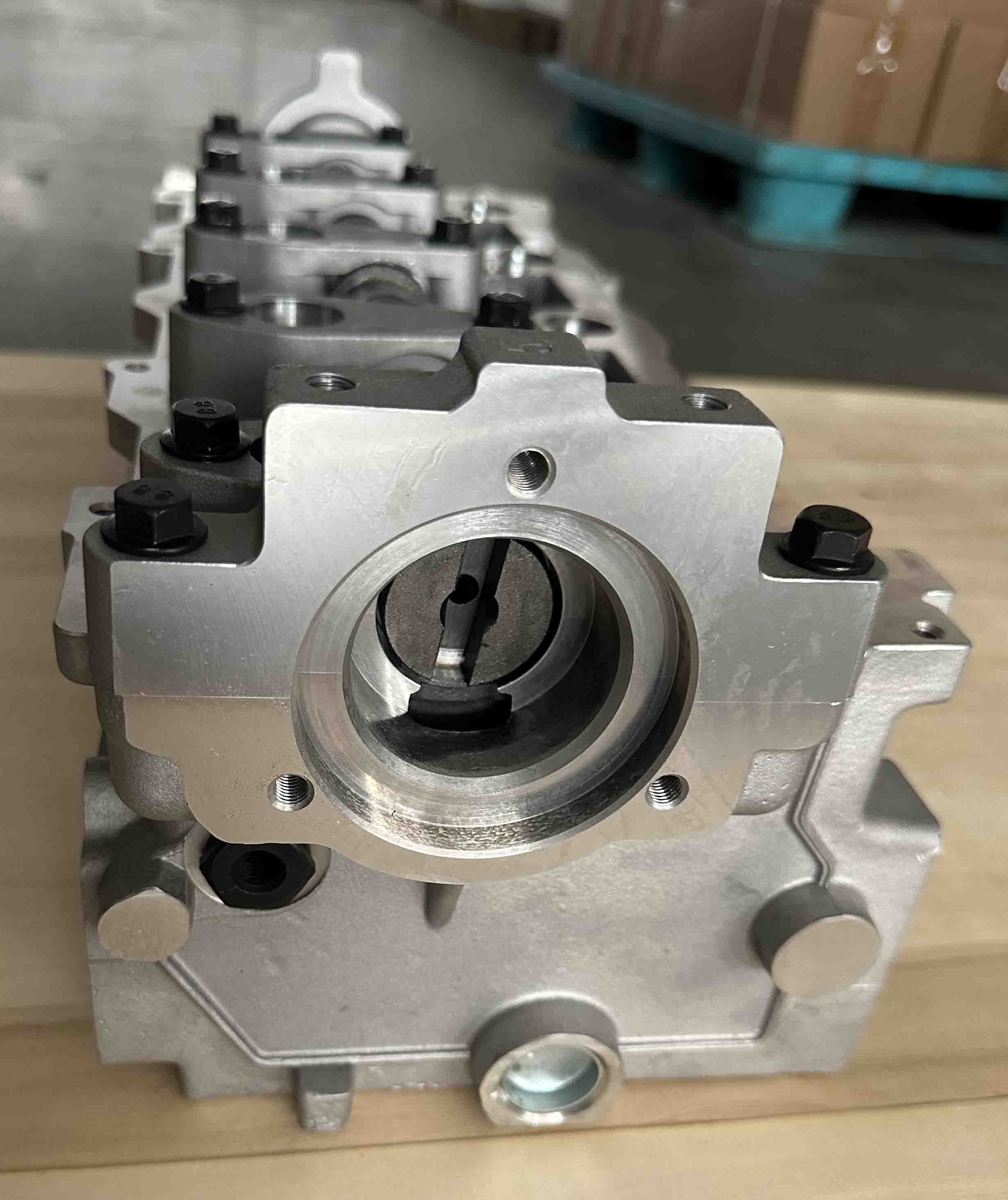 GOWE Cylinder head assembly for D4EB D4EA II complete Cylinder head assembly cylinder head for HYUNDAI SANTA FE 2.2L CRDI 2007-2009 HYUNDAI TUCSON 2.0 2006-