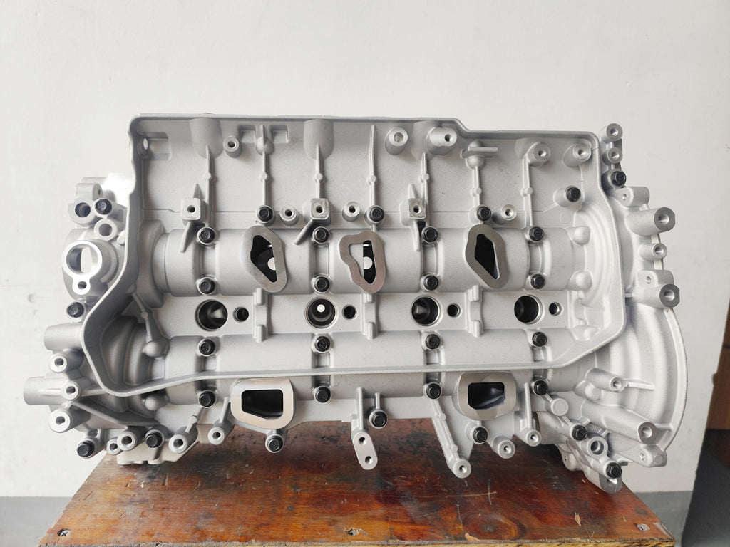 M9t M9r Cylinder Head for Renault/for Opel/for Nissan/for Vauxhall 2.0 2.3 Dci 908526 7701479110 110417248r 7711497513 4420422