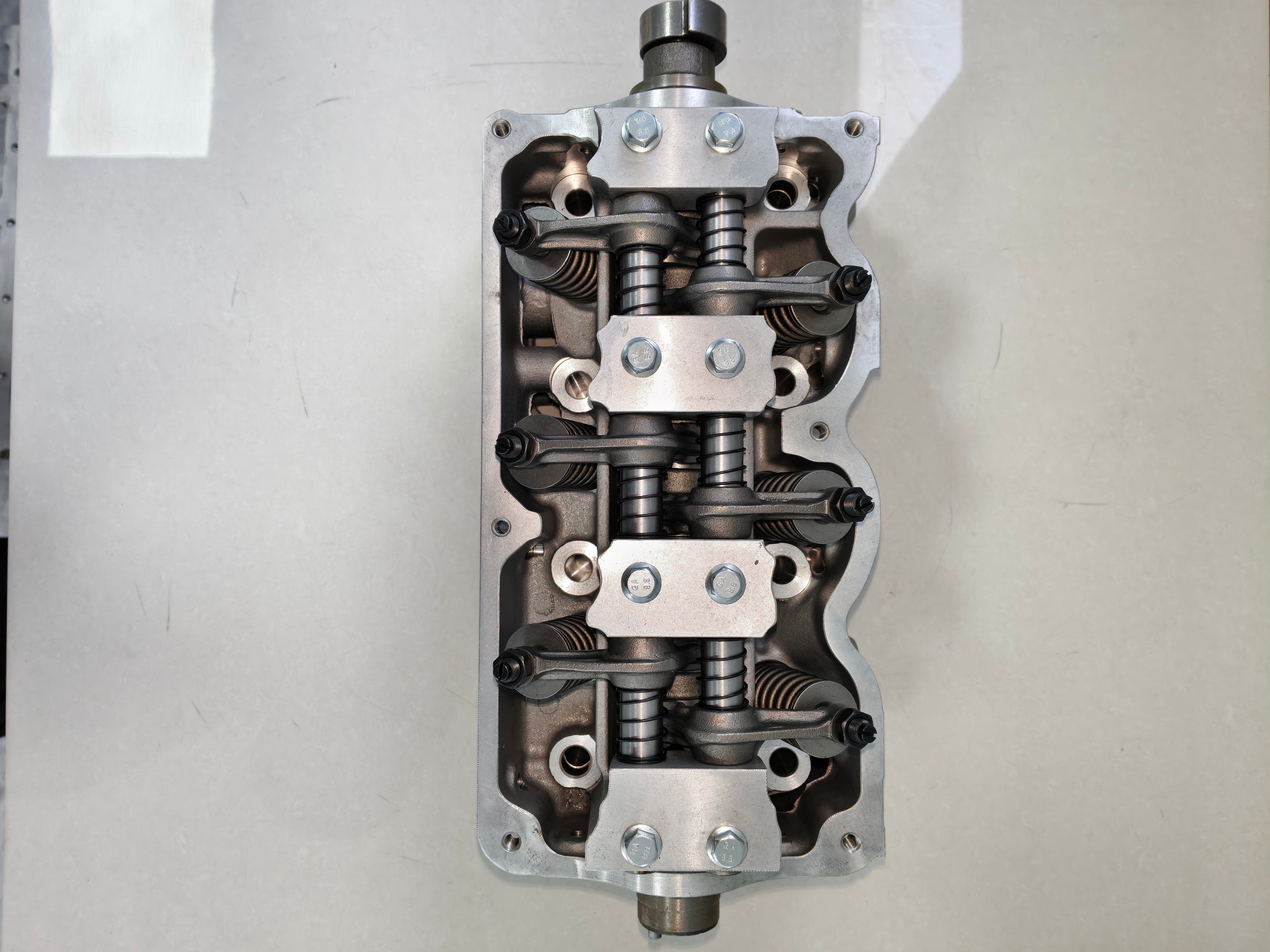 New Complete Assembled SOHC F8CV Cylinder Head for CHEVROLET Matiz 0.8L Spark 0.8L Cylinder 8V 96642708 96316210 96642705