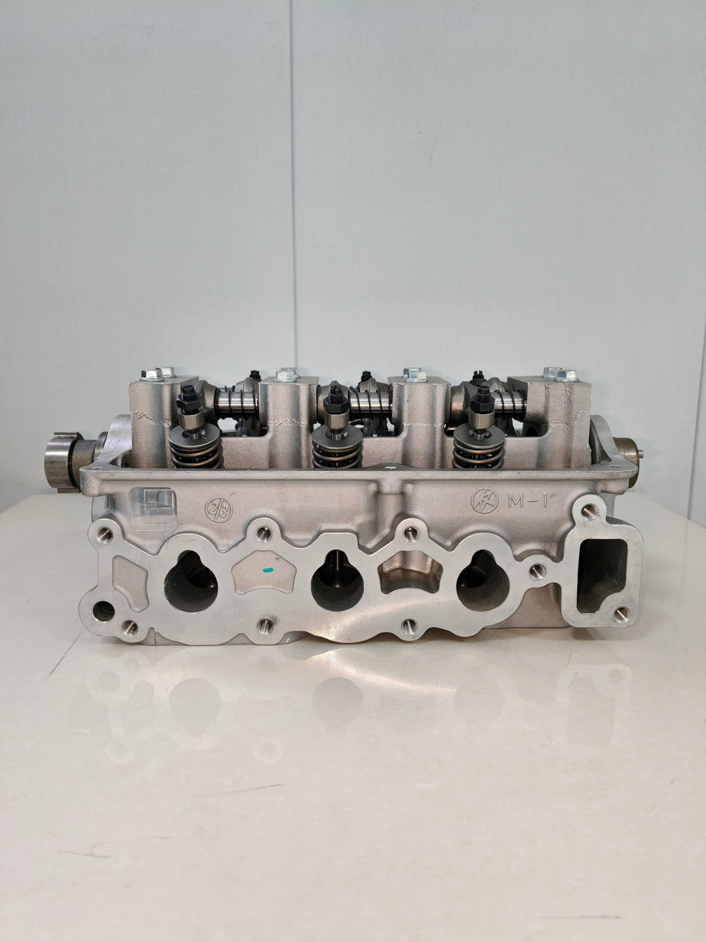 New Complete Assembled SOHC F8CV Cylinder Head for CHEVROLET Matiz 0.8L Spark 0.8L Cylinder 8V 96642708 96316210 96642705