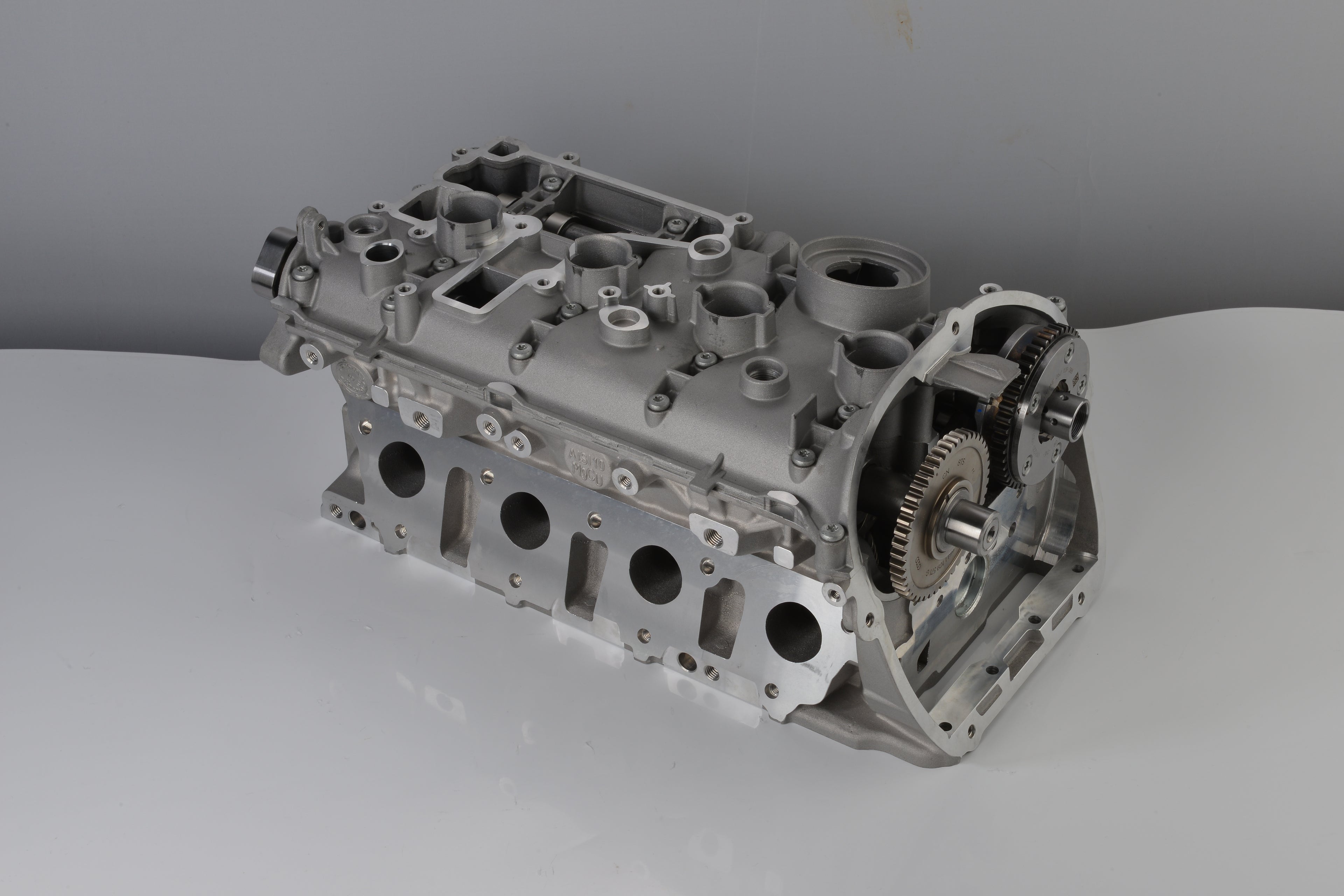 EA888 06H103373K Engine Cylinder Head Engine for VW 1.8T