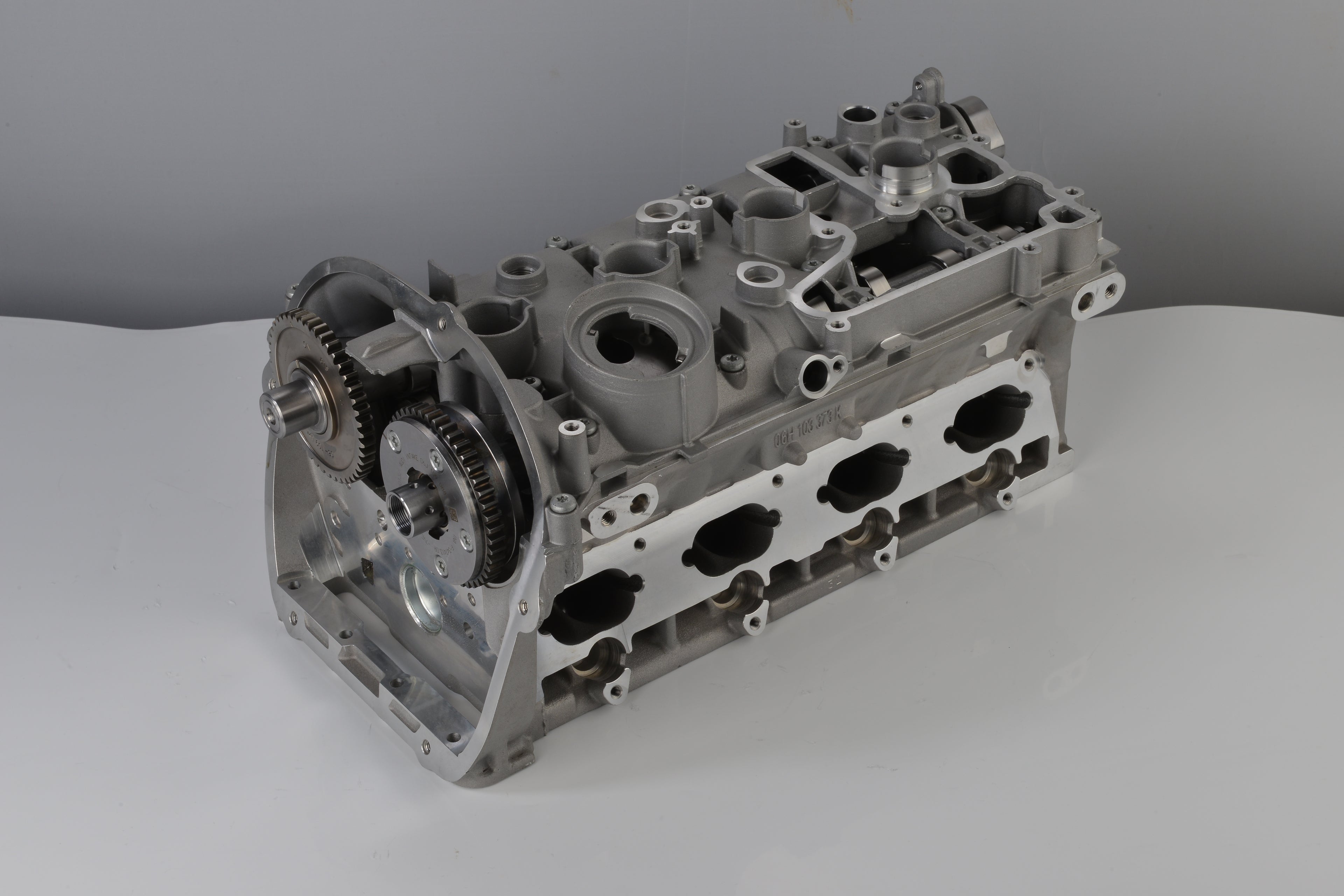EA888 06H103373K Engine Cylinder Head Engine for VW 1.8T