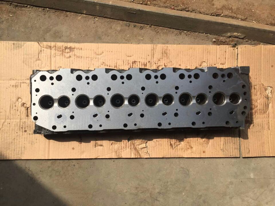 Nissan Petrol TD42 Cylinder Head