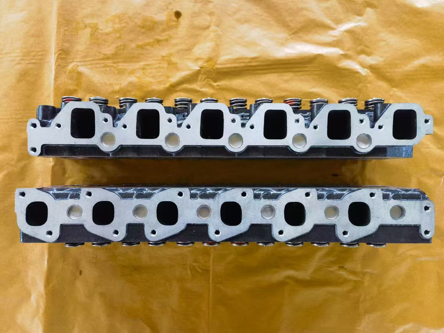 Complete Assembled Nissan TD42 & TD42T Cylinder Head Kit / Patrol Safari